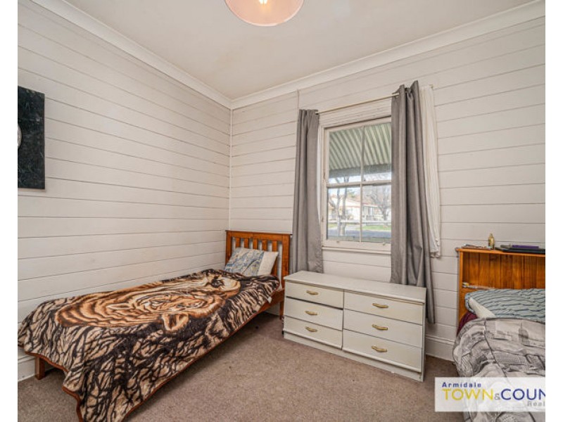 75 Mossman street, Armidale NSW 2350