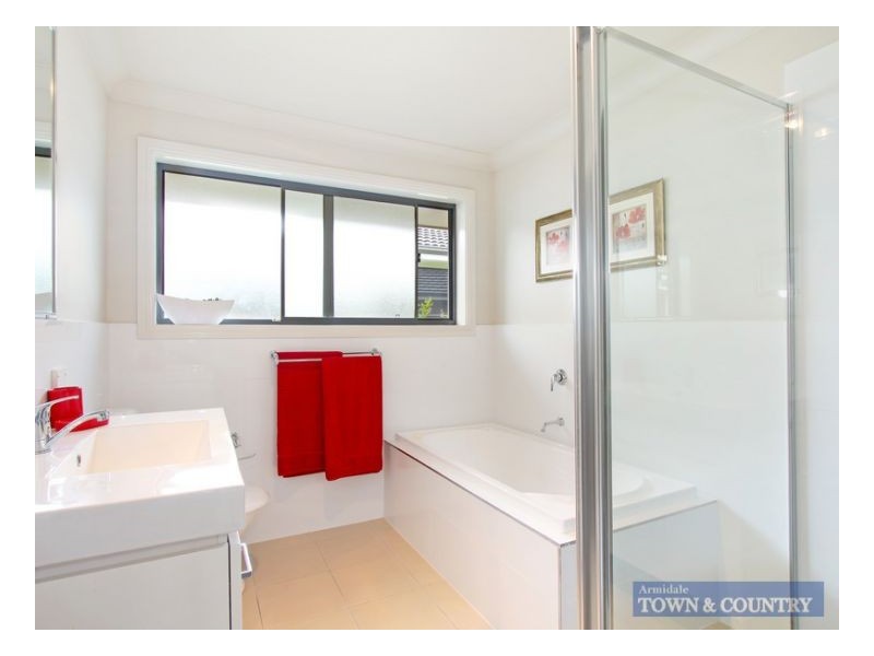 11 Kennedy Street, Armidale NSW 2350