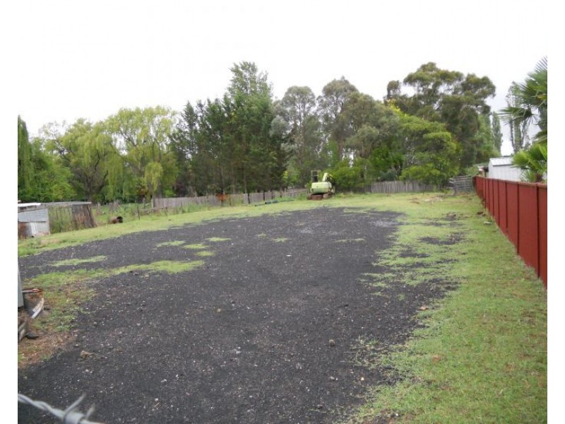 17 Drew Street, Armidale NSW 2350