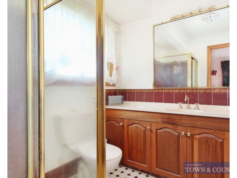 15 Williams Place, Armidale NSW 2350