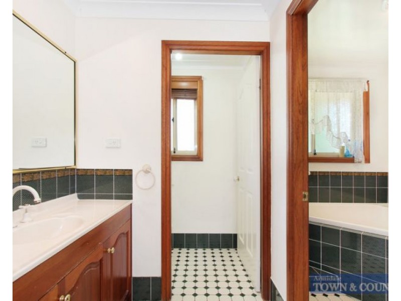 15 Williams Place, Armidale NSW 2350