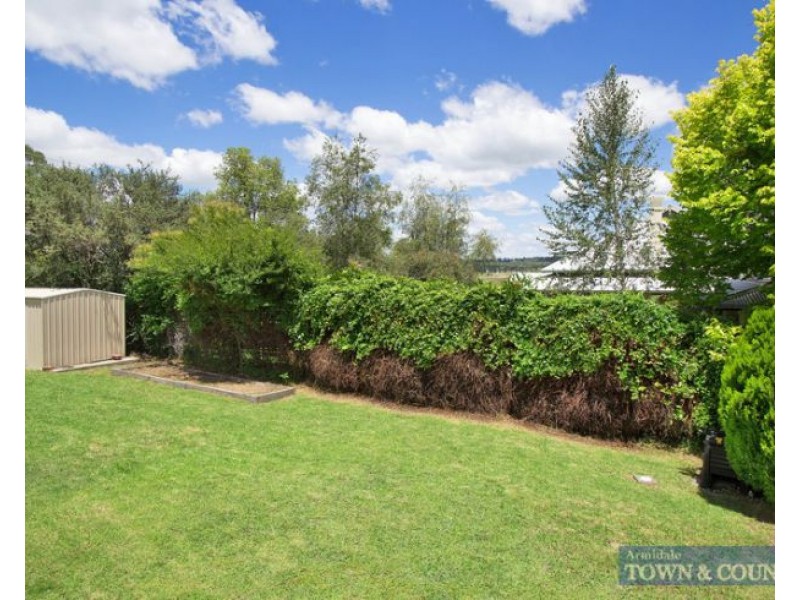 15 Williams Place, Armidale NSW 2350