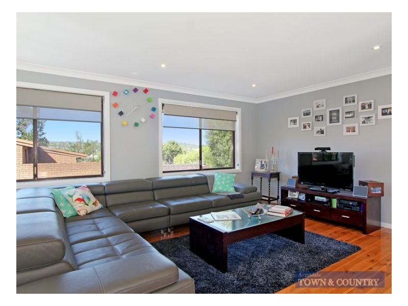 12 Hughes Place, Armidale NSW 2350
