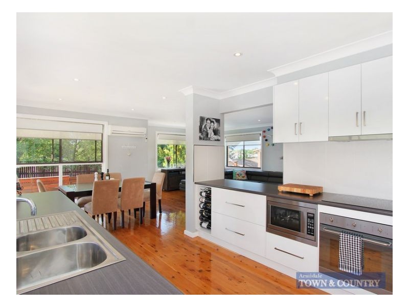 12 Hughes Place, Armidale NSW 2350