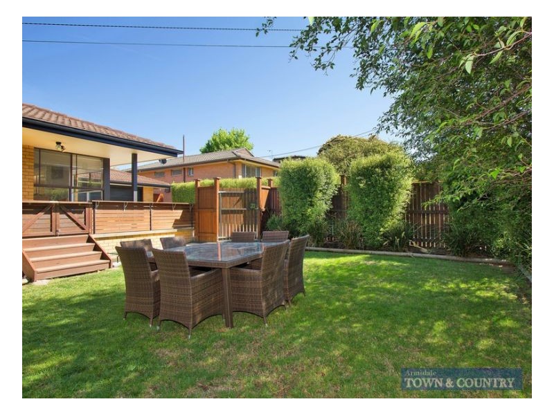 12 Hughes Place, Armidale NSW 2350