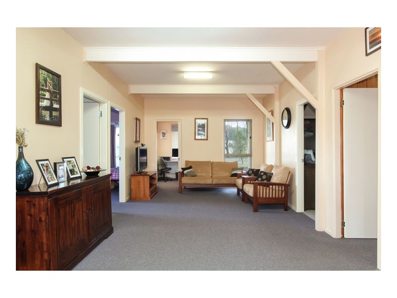 854 Boorolong Road, Armidale NSW 2350