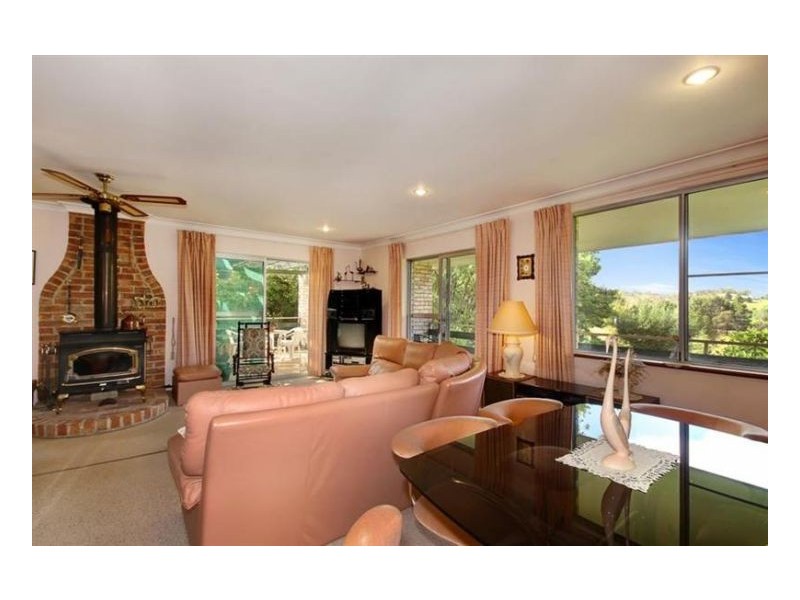 20 Inces Road, Armidale NSW 2350