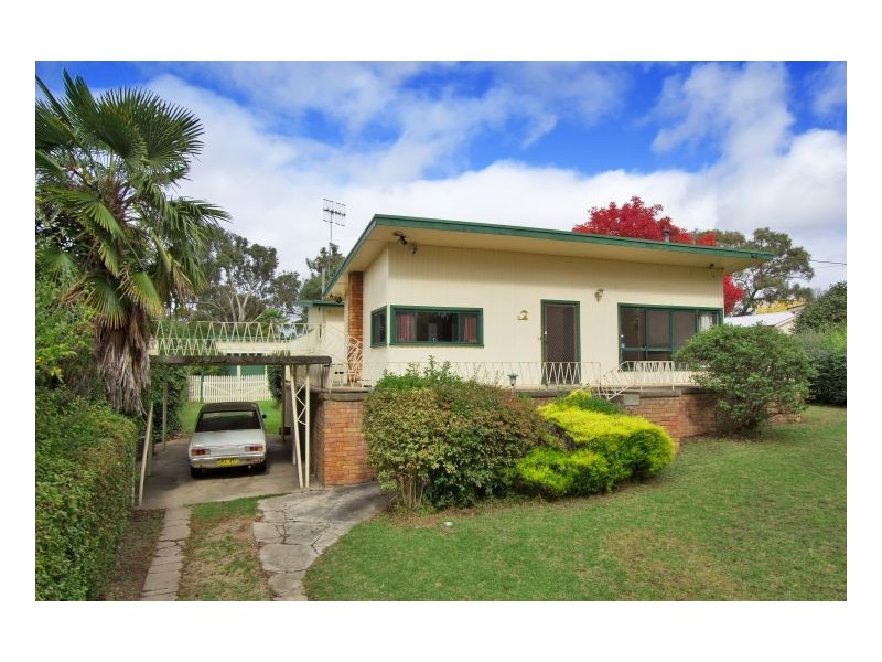 12 Merinda Place, Armidale NSW 2350