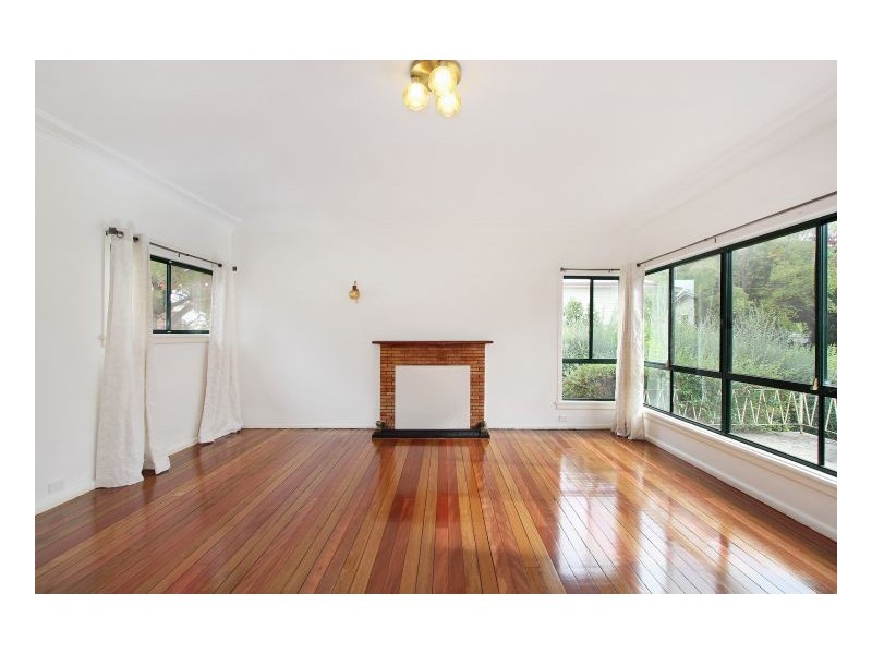 12 Merinda Place, Armidale NSW 2350