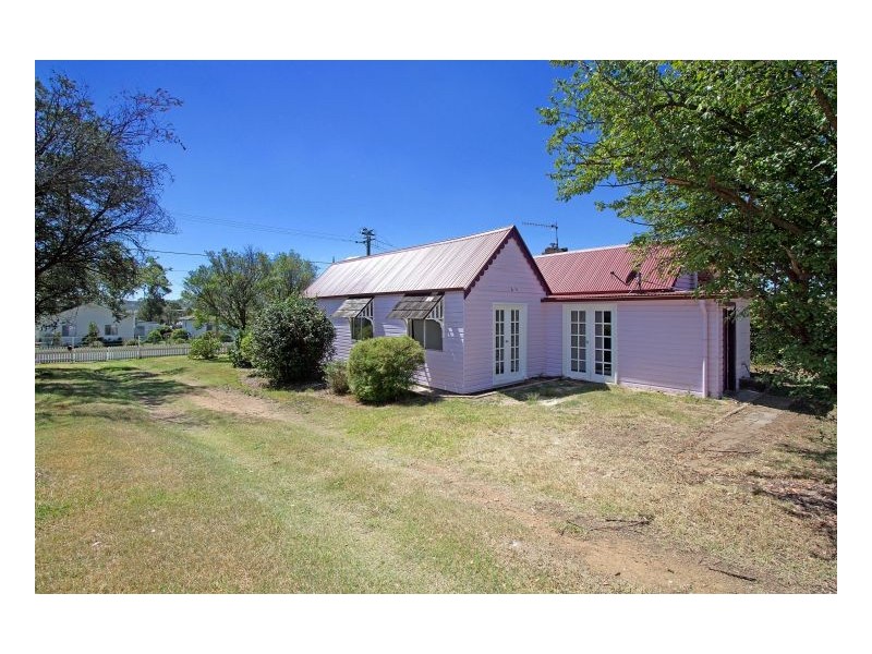 50 Mann Street, Armidale NSW 2350