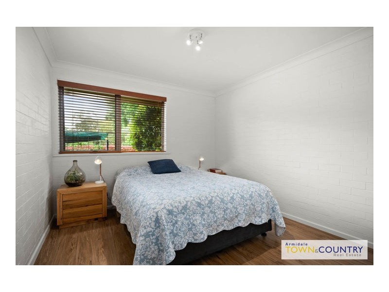 2 Cynthia Crescent, Armidale NSW 2350