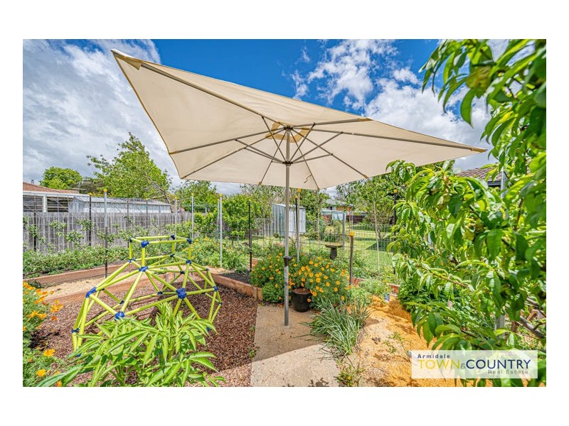 2 Cynthia Crescent, Armidale NSW 2350