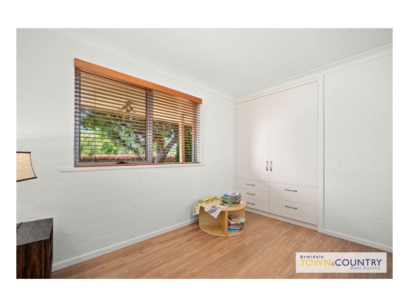 2 Cynthia Crescent, Armidale NSW 2350