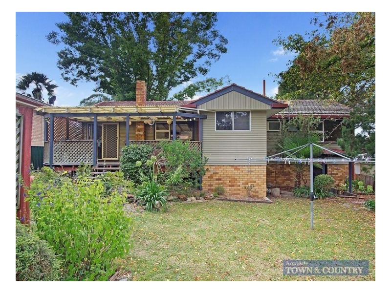 6 Mayfield Avenue, Armidale NSW 2350