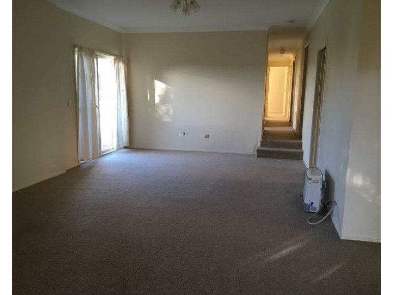 3 Nathaniel Pidgeon Drive, Armidale NSW 2350
