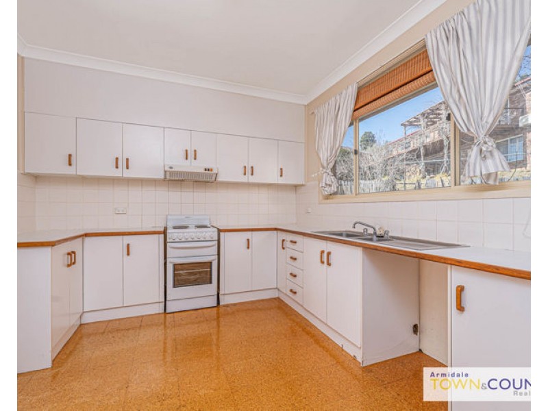 3 Nathaniel Pidgeon Drive, Armidale NSW 2350