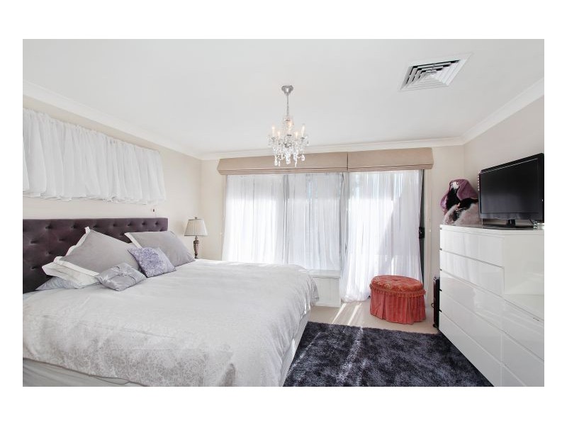 8 Braebank Avenue, Armidale NSW 2350