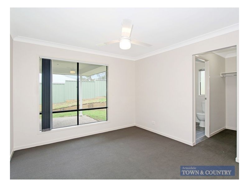 35 Dale Crescent, Armidale NSW 2350