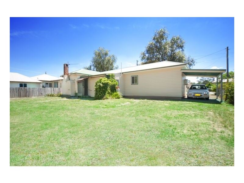97 Niagara Street, Armidale NSW 2350
