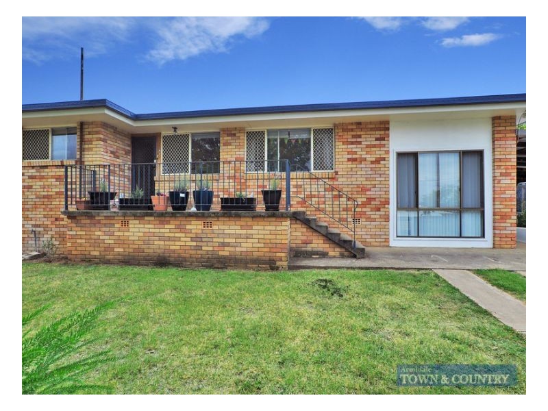 31 Glass St, Armidale NSW 2350