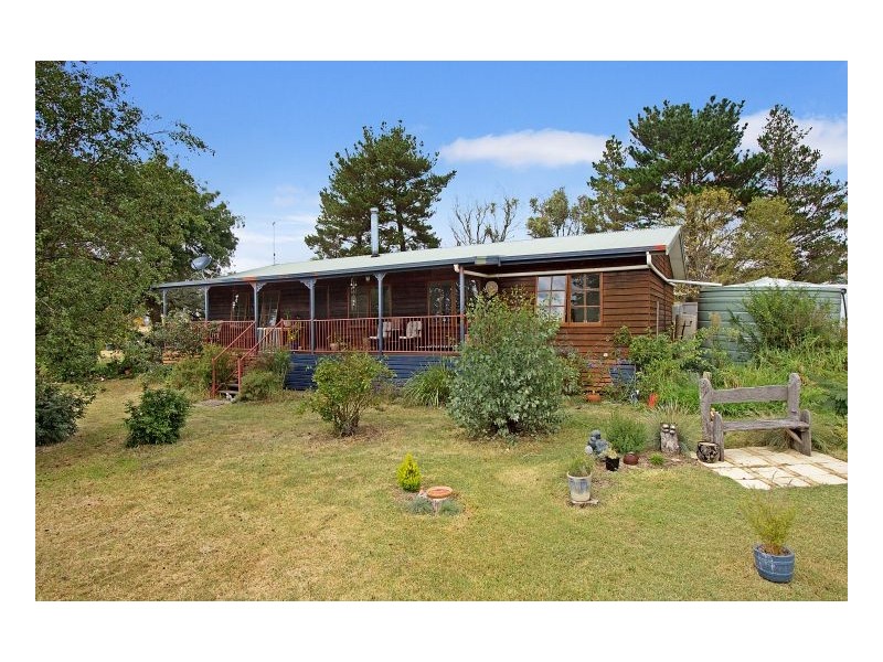 78 McCannas Road, Armidale NSW 2350