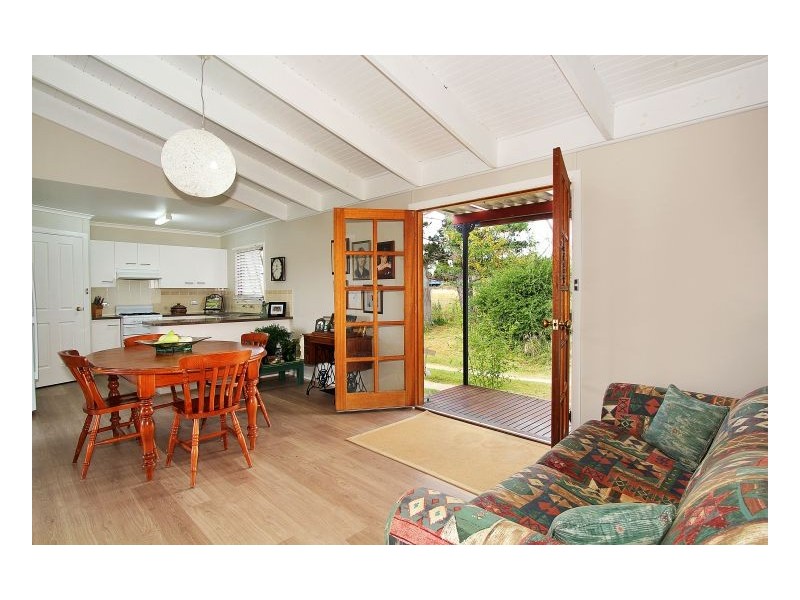 78 McCannas Road, Armidale NSW 2350