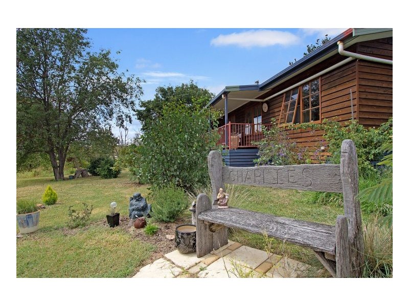 78 McCannas Road, Armidale NSW 2350