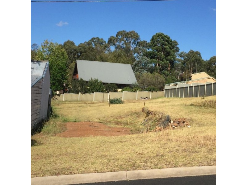 4A Burgess Street, Armidale NSW 2350