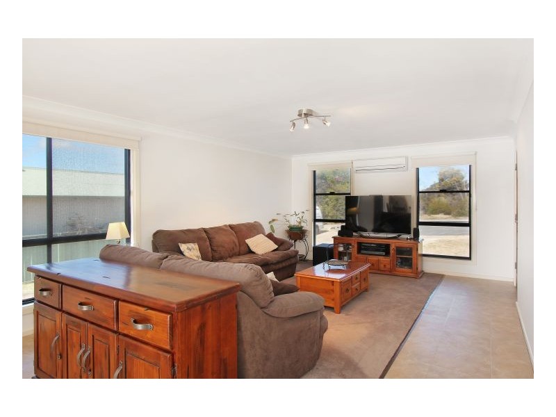 1 Kent Ave, Armidale NSW 2350