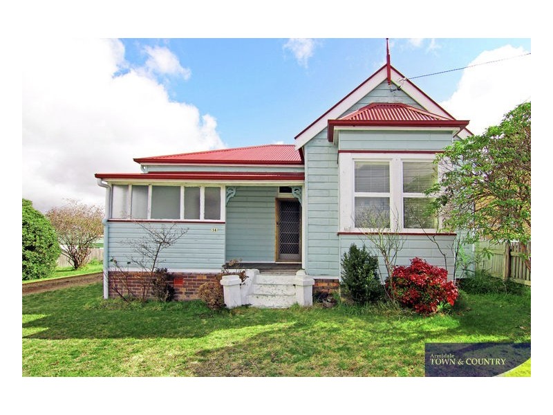 14 Marsh Street, Armidale NSW 2350