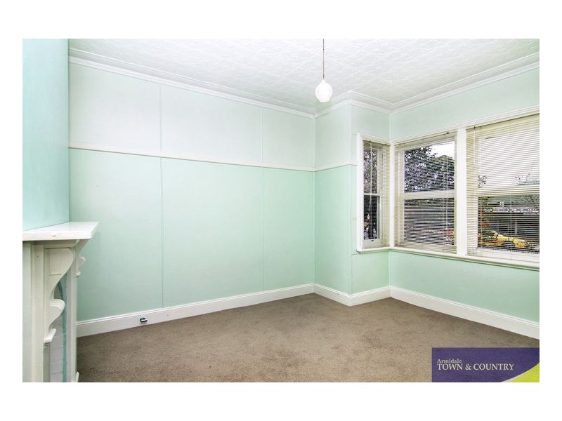 14 Marsh Street, Armidale NSW 2350