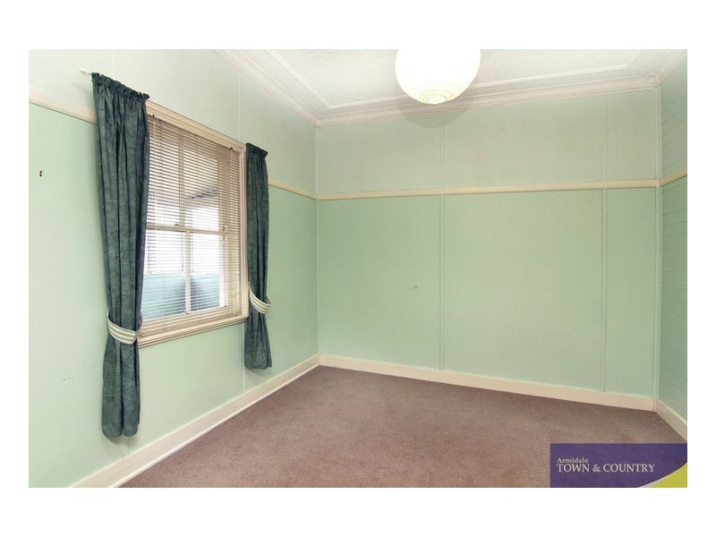 14 Marsh Street, Armidale NSW 2350