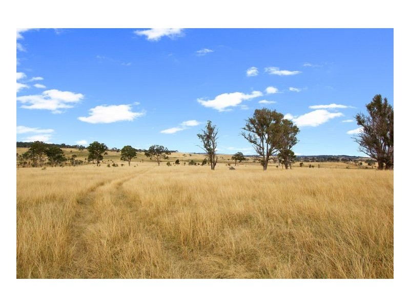 107 Gara Road, Armidale NSW 2350