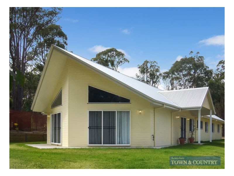 53 Kareela Road, Armidale NSW 2350