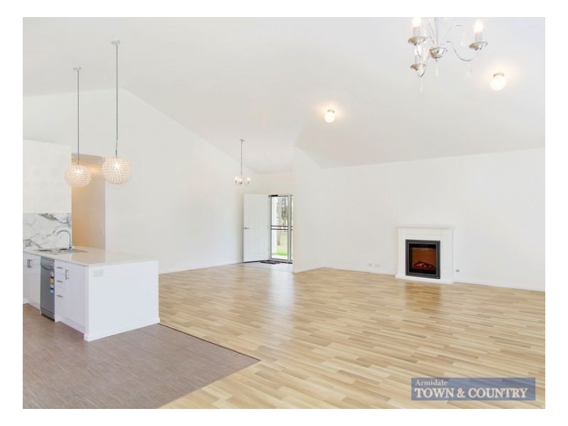 53 Kareela Road, Armidale NSW 2350