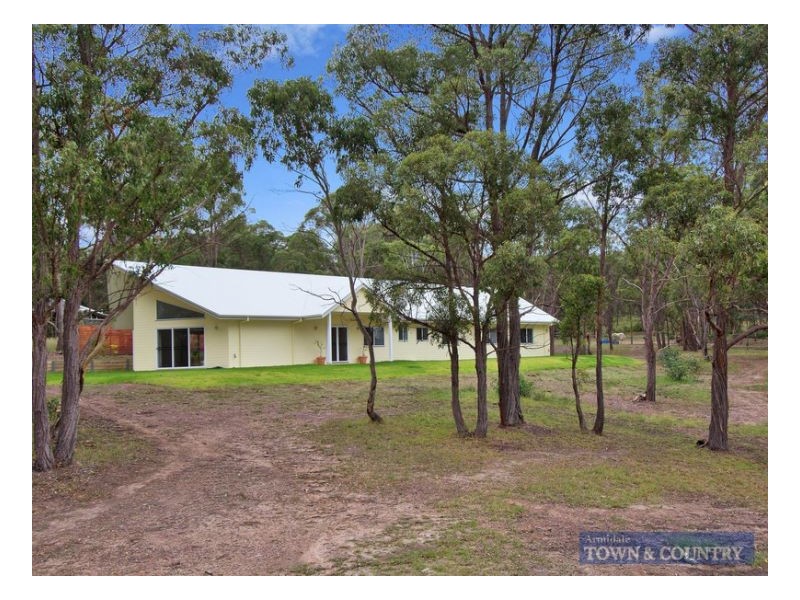 53 Kareela Road, Armidale NSW 2350
