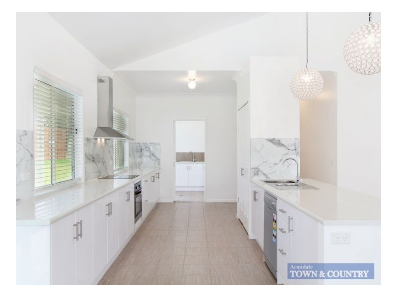 53 Kareela Road, Armidale NSW 2350