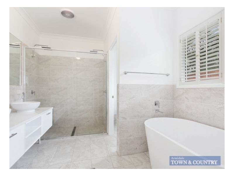 53 Kareela Road, Armidale NSW 2350