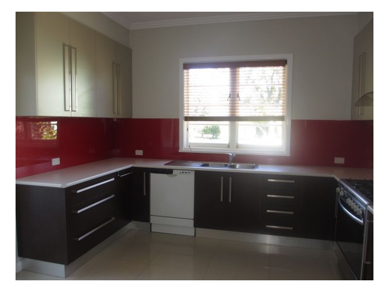 136 Barney Street, Armidale NSW 2350