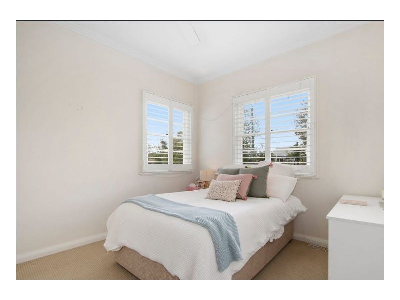 136 Barney Street, Armidale NSW 2350