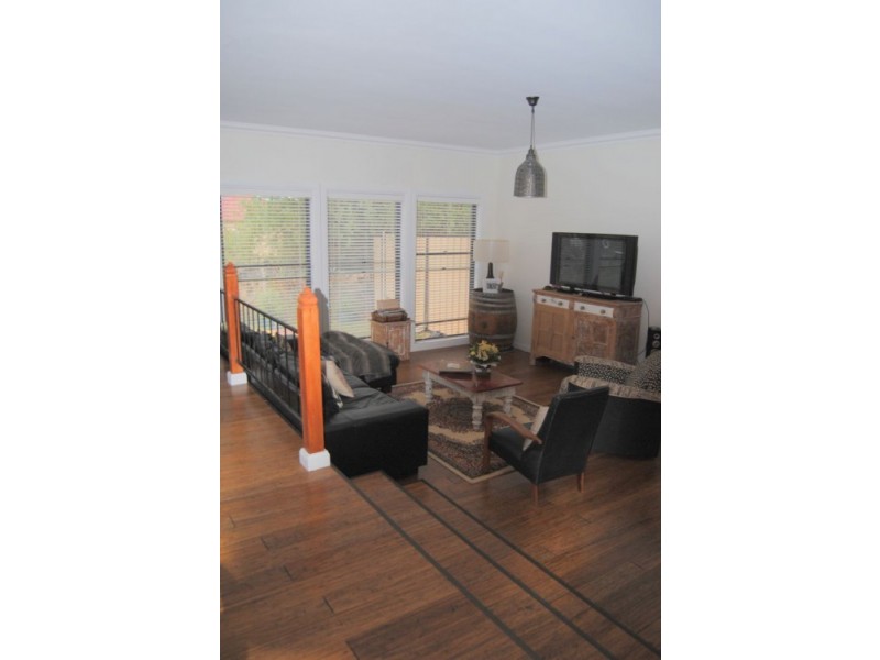 69 Bridge Street, Uralla NSW 2358