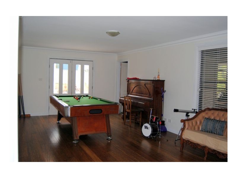 69 Bridge Street, Uralla NSW 2358