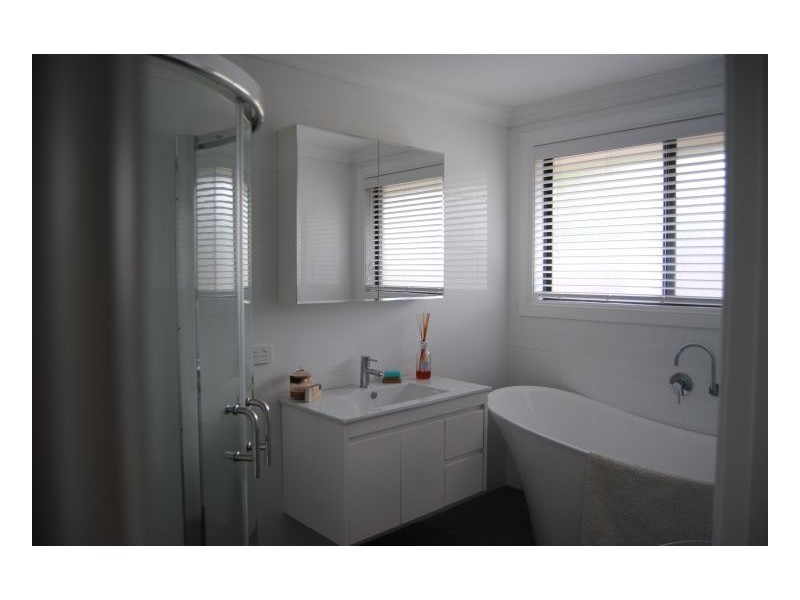 69 Bridge Street, Uralla NSW 2358