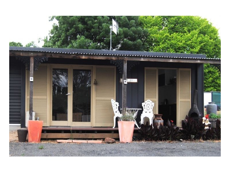 69 Bridge Street, Uralla NSW 2358