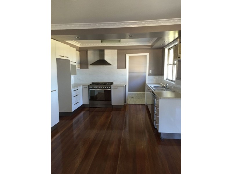 223 Clarks Road, Armidale NSW 2350