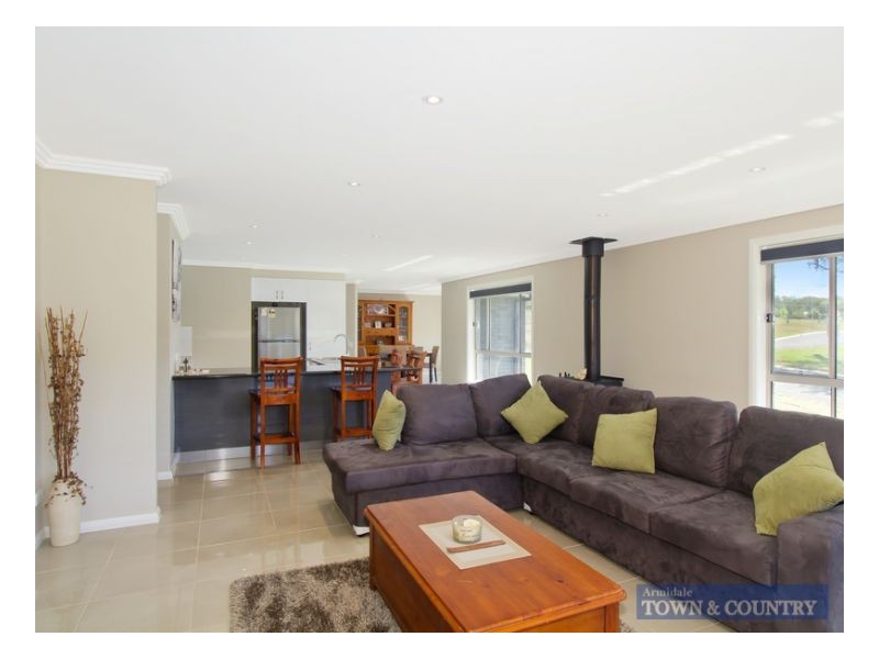 7 Schaefer Drive, Armidale NSW 2350