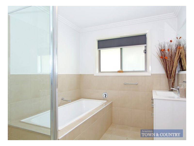 7 Schaefer Drive, Armidale NSW 2350