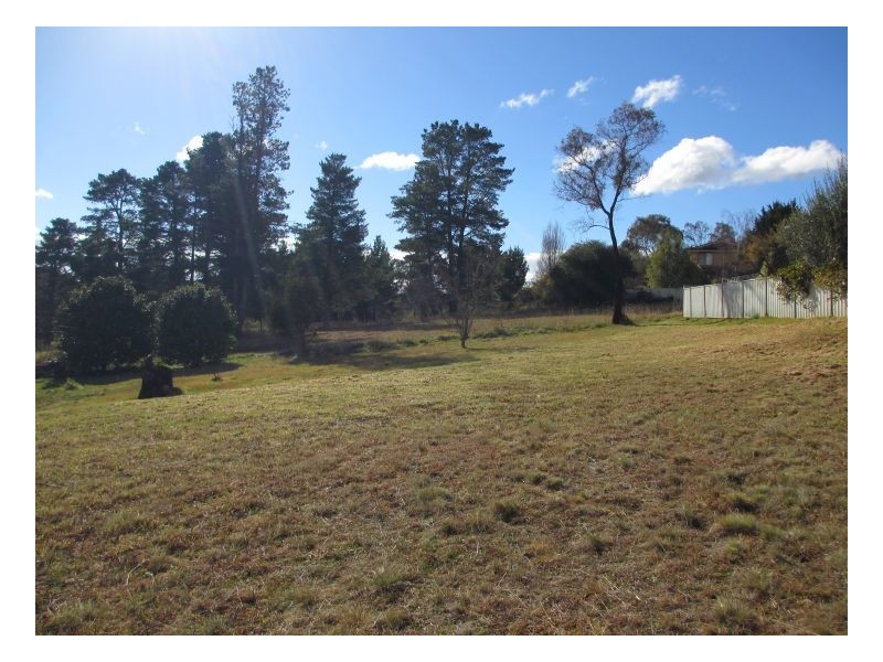 11 Belinda Place, Armidale NSW 2350