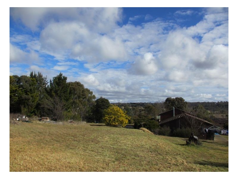 11 Belinda Place, Armidale NSW 2350