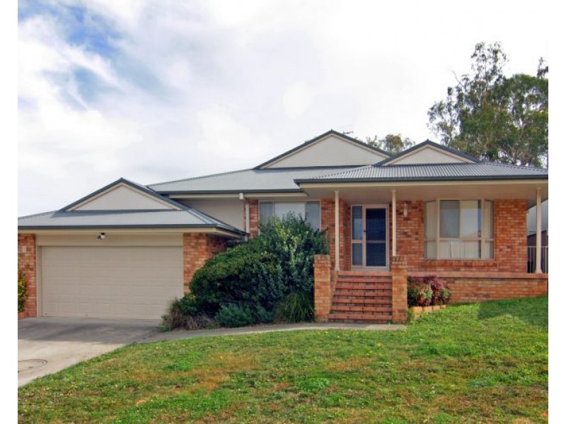 1/32 Golden Grove, Armidale NSW 2350